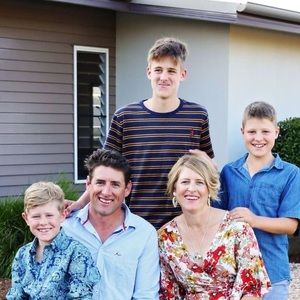 Meet your Posher, Jamesndeana